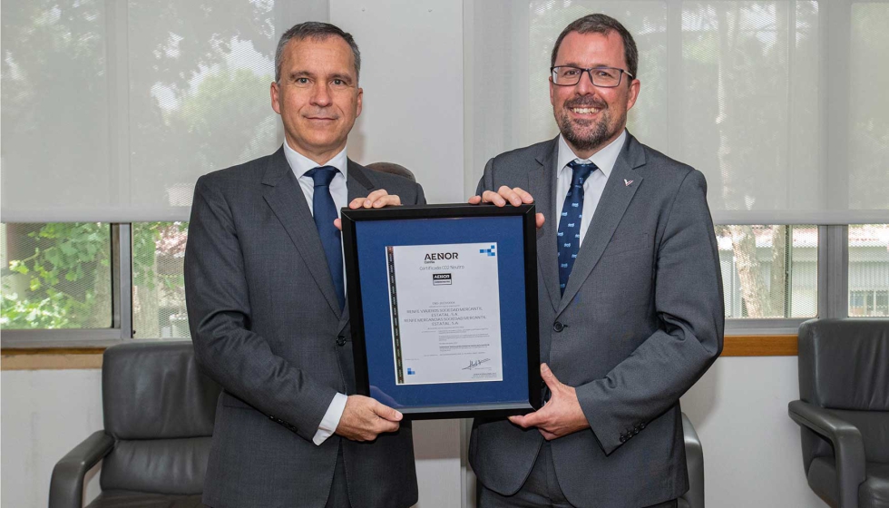 El CEO de AENOR, Rafael Garc�a Meiro, y el presidente de Renfe, Ra�l Blanco