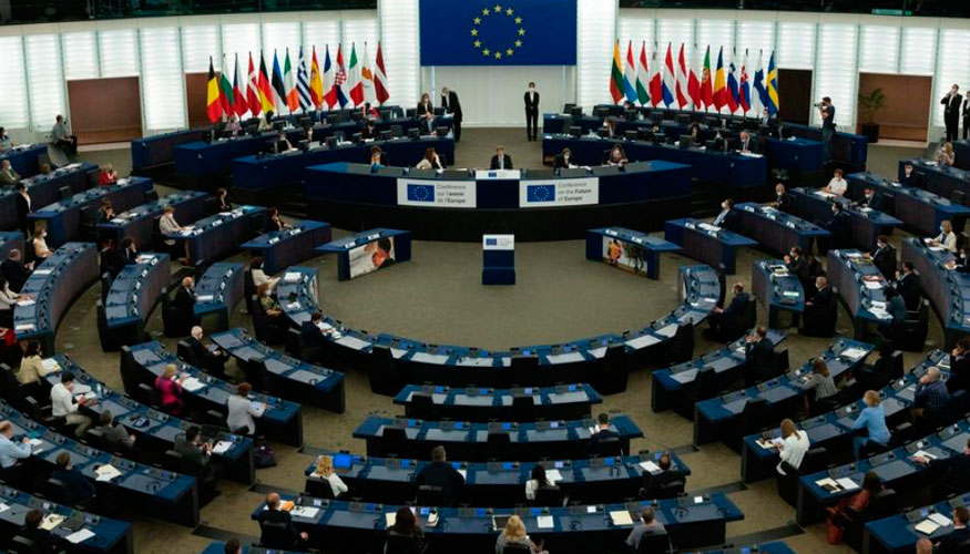 Las nuevas reglas fijadas por el Parlamento Europeo establecen que las pilas y bateras debern ser ms sostenibles y duraderas y ofrecer un mejor...