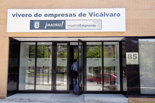 Madrid tiene ahora su propio CEEI que, con siete centros y 14.200 m dedicados a la incubacin empresarial, es uno de los mayores de Europa...