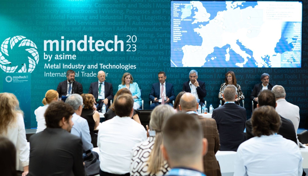 El panel sobre el sector Automoci�n desgran� los retos de la movilidad del futuro, el estado de la industria en su conjunto, la cadena de suministro...