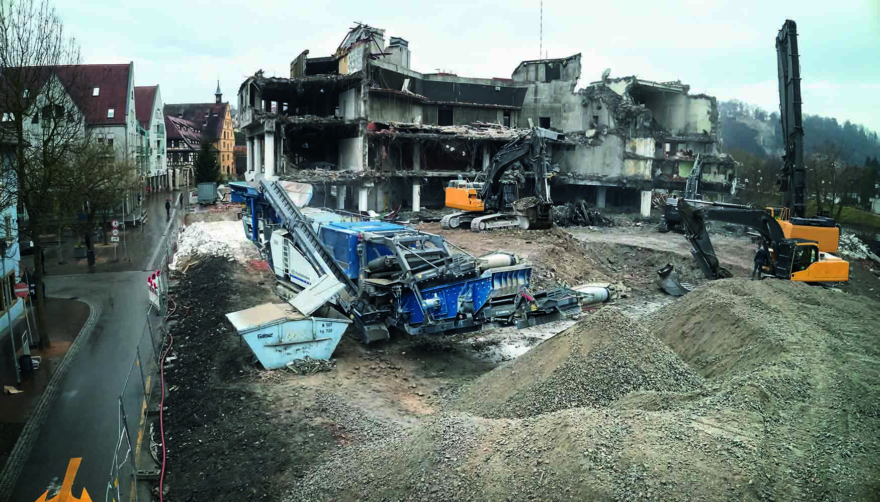 Los trabajos de demolicin en el centro de las ciudades son siempre un desafo...