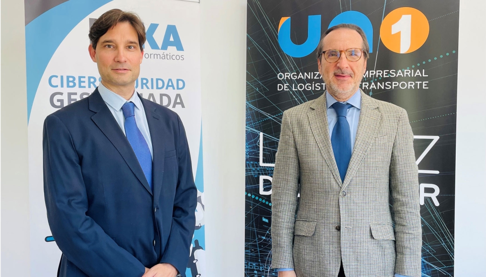 El CEO de Grupo Linka, Carlos Snchez (izquieda), junto al presidente de UNO Logstica, Francisco Aranda (derecha)