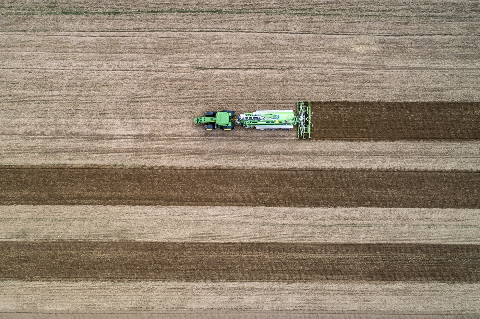 Todo avance en la puesta en marcha del Pacto Verde no har sino ensanchar la brecha entre las normas que se aplican a los agricultores de la UE y a...