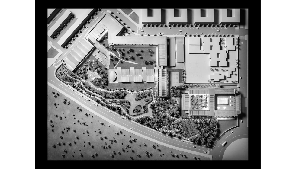 Maqueta donde se aprecian todas las fases que completarn el centro Fundespli de El Prat de Llogregat. Imagen: OAB Arquitectura...