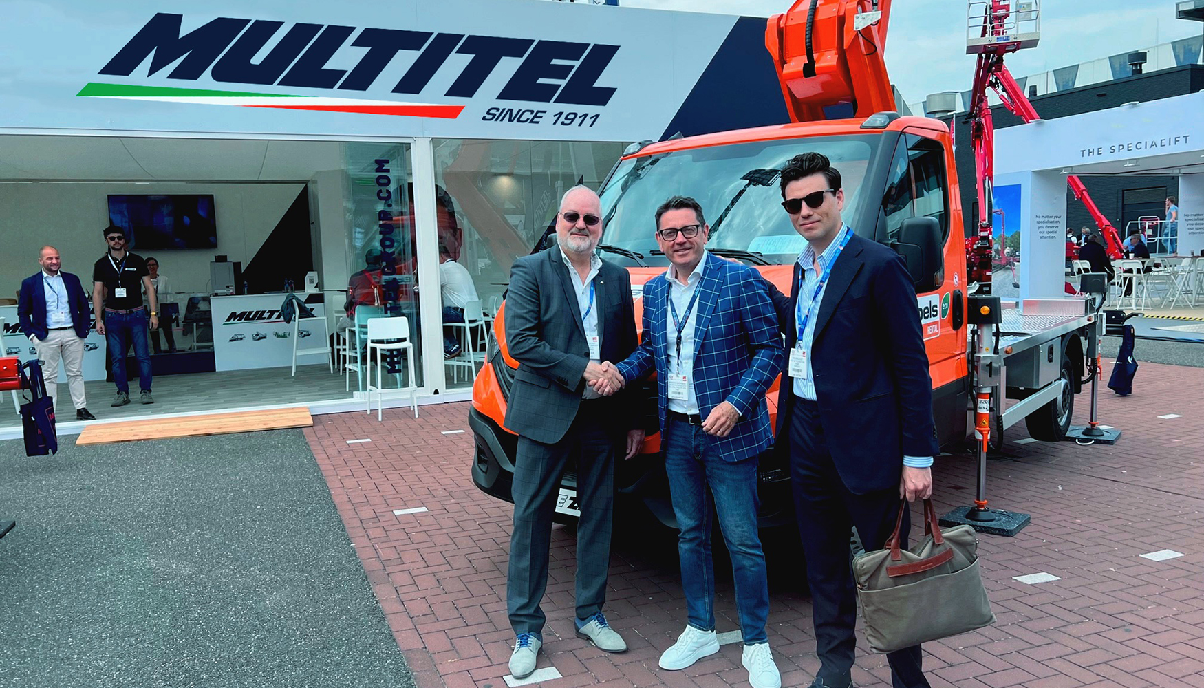 De izquierda a derecha: Ton Brockbernd (Senior category manager- Boels Verhuur B.V...