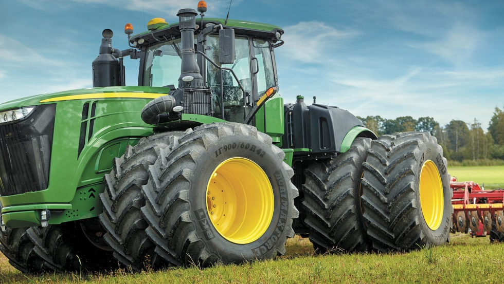 A BKT est diariamente empenhada em fornecer aos agricultores pneus que possam facilitar todo o tipo de operaes e aumentar a produtividade...