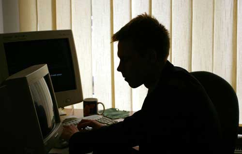 El trabajo intenso delante del ordenador puede provocar periodos de estrs. Foto: Griszka-Niewiadomski