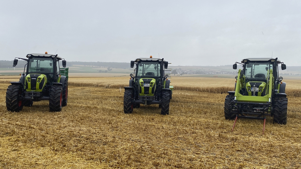 Modelos de las tres nuevas gamas de tractores compactos Claas
