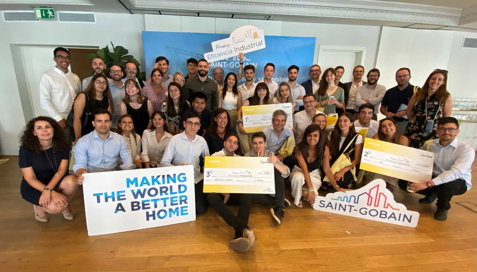 Participantes en los Premios de Eficiencia Industrial 2023, organizados por Isover con la colaboraci�n de Acciona