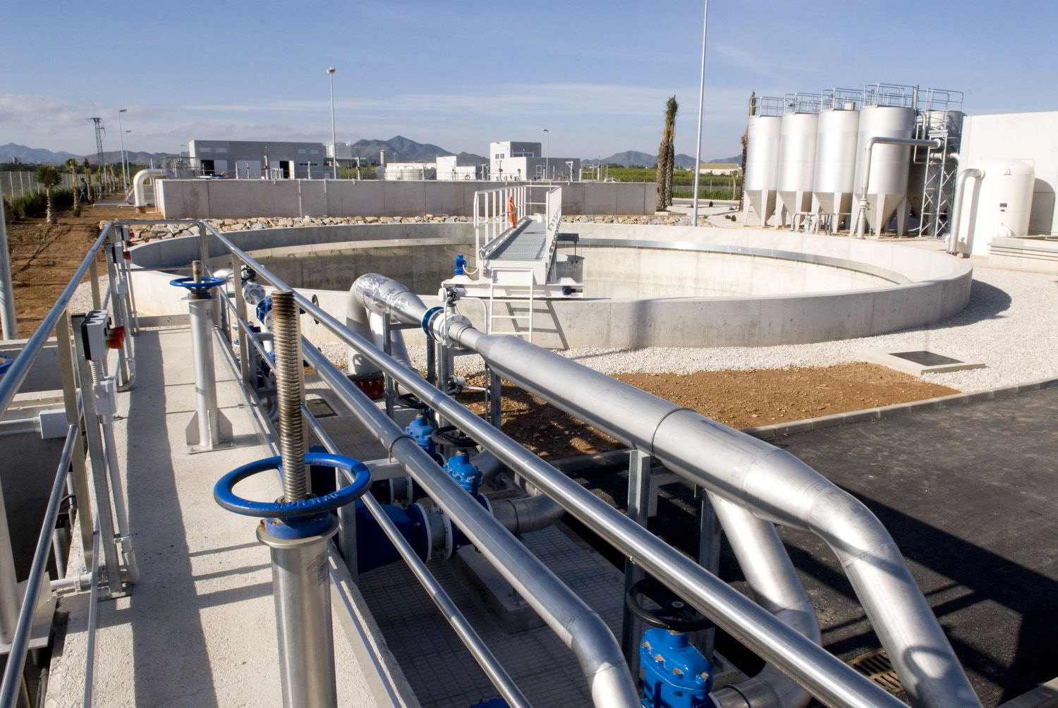 Segn el Observatorio Sectorial DBK de Informa en 2022 haba en Espaa 4.758 plantas de depuracin de aguas residuales urbanas en explotacin...