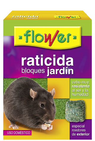 Rodenticide 'blocks garden' is presented in small blocks very attractive and easy to implement