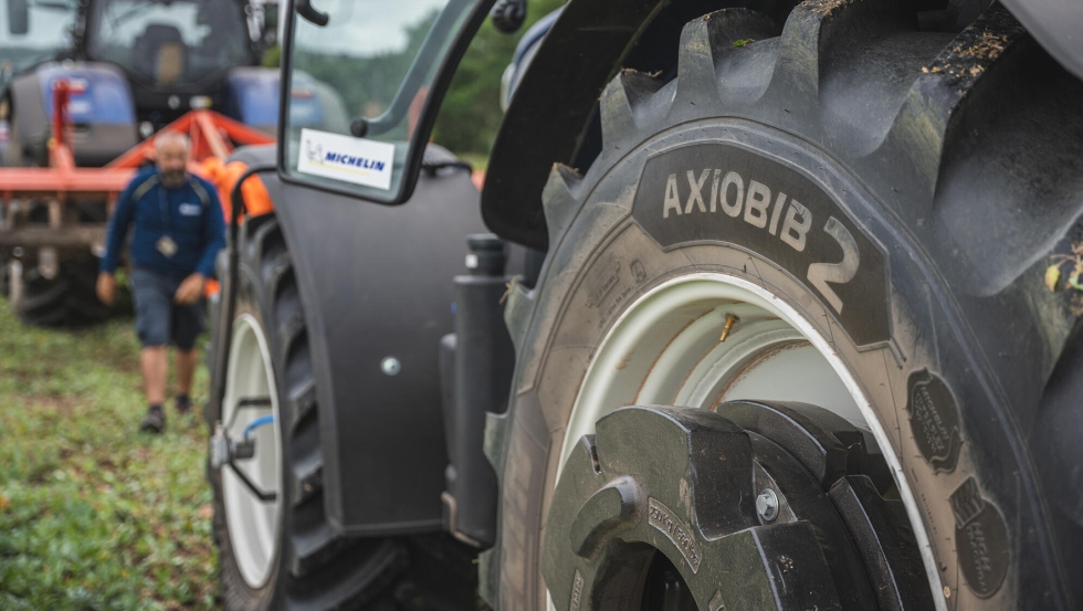 Michelin Axiobib 2: pneuas para a preparao do solo
