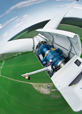 The mechanism of gear of the generators of Bosch Rexroth (visible below the open deck for maintenance) makes the movement of the blades of the broken...