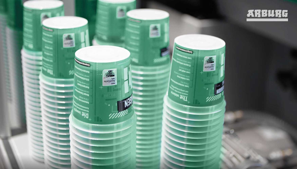Los vasos redondos IML reciclables fabricados con material monmero PP tienen un grosor de pared de slo 0,37 milmetros...