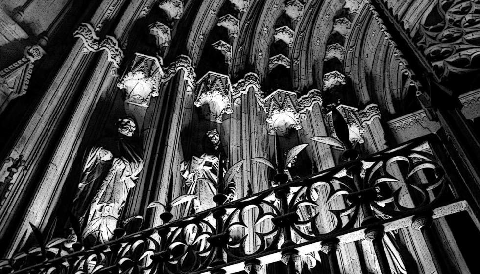 Alfred S (NUR L+D)  Catedral de Barcelona. Ejemplo de iluminacin rasante de abajo a arriba que enfatiza partes del monumento...