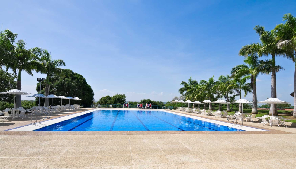 Andaluca registra una cuarta parte del total de piscinas existentes en nuestro pas, con ms de 300.000 instalaciones acuticas...