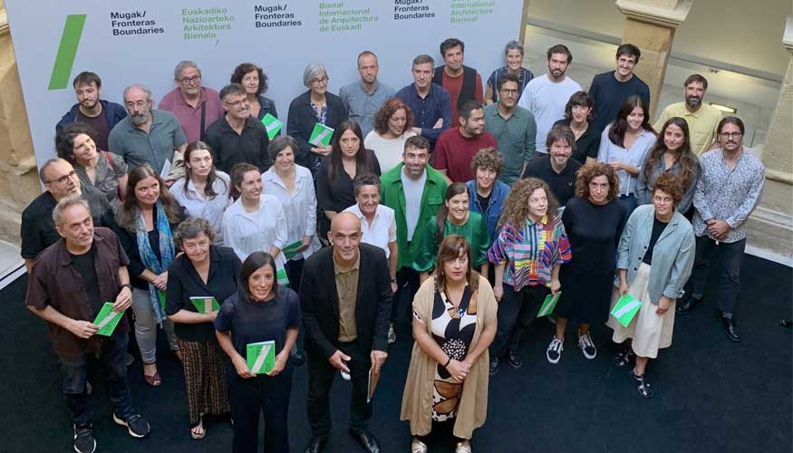 Imagen de los programadores de la presente edici�n de la Bienal Mugak/