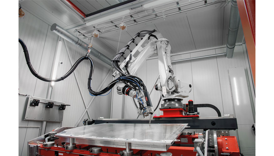 Celda de soldadura robotizada LaserHybrid. Fronius International GmbH