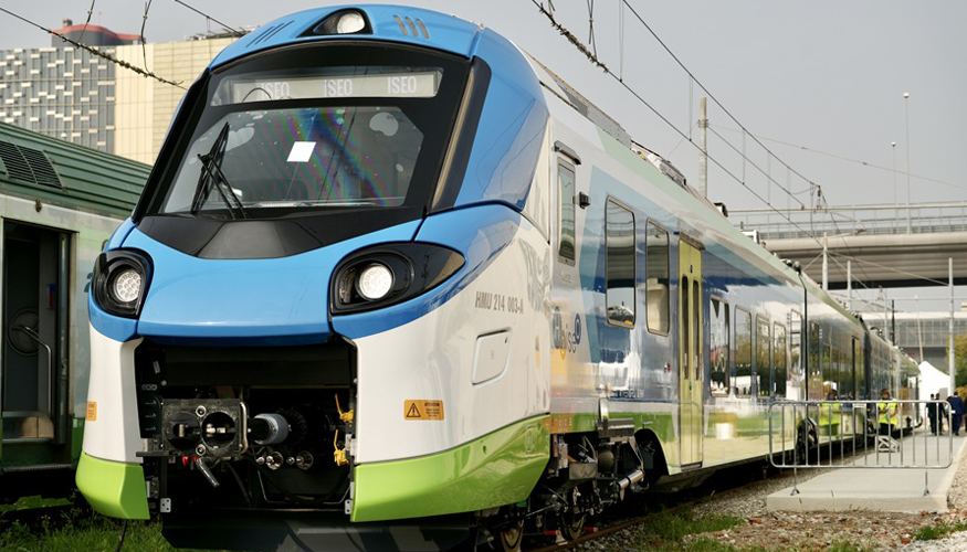 Tras una fase de pruebas, el tren entrar en servicio comercial entre finales de 2024 y principios de 2025...