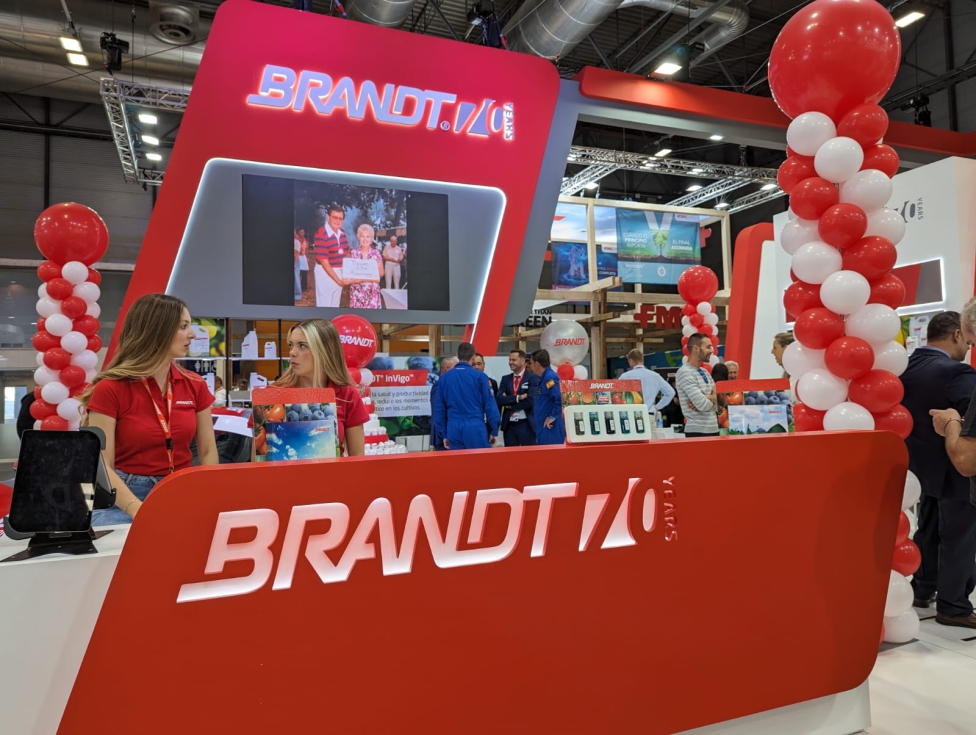Clientes, proveedores y profesionales del sector acompaaron a Brandt en Fruit Attraction durante la celebracin del 70 aniversario de la compaa...