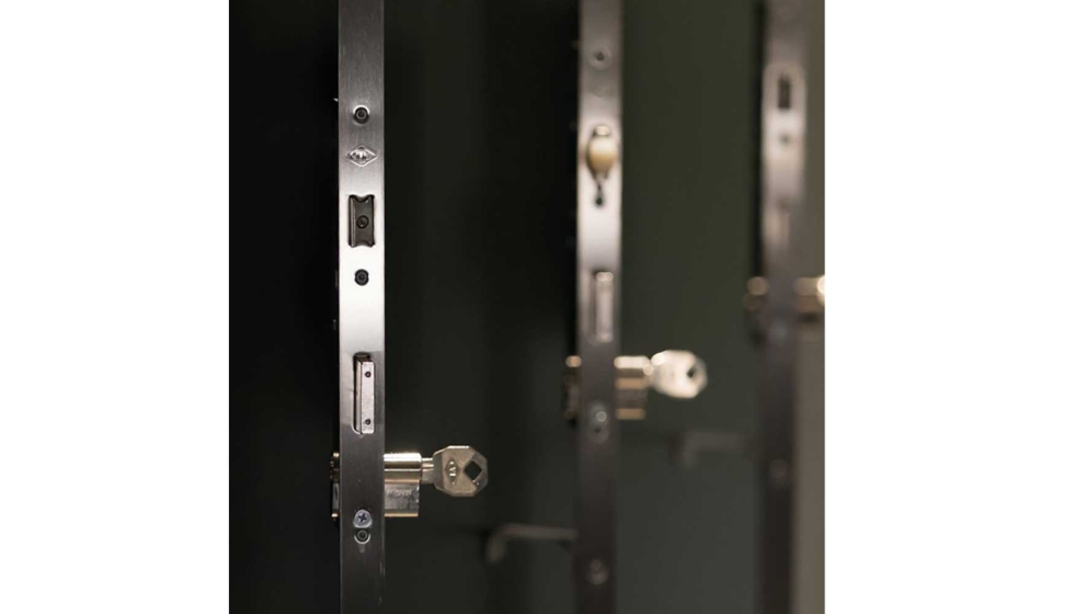 CVL fabrica y disea diferentes tipos de cerraduras para cumplir con las necesidades de sus clientes