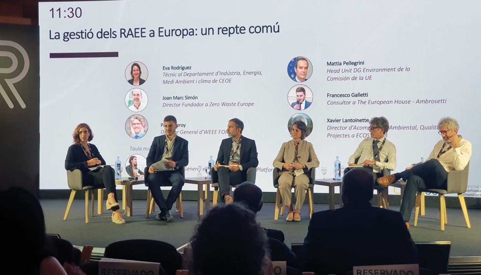 Durante el congreso, los participantes debatieron acerca de asuntos de actualidad en el sector...