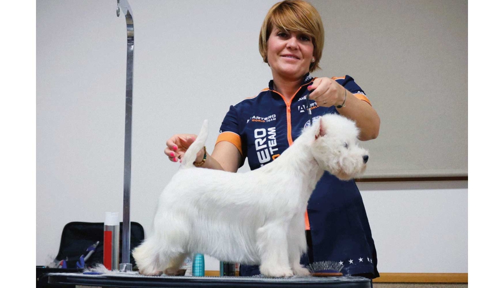 Judith Camarasa, peluquera canina y propietaria de Barberdog (Barcelona)