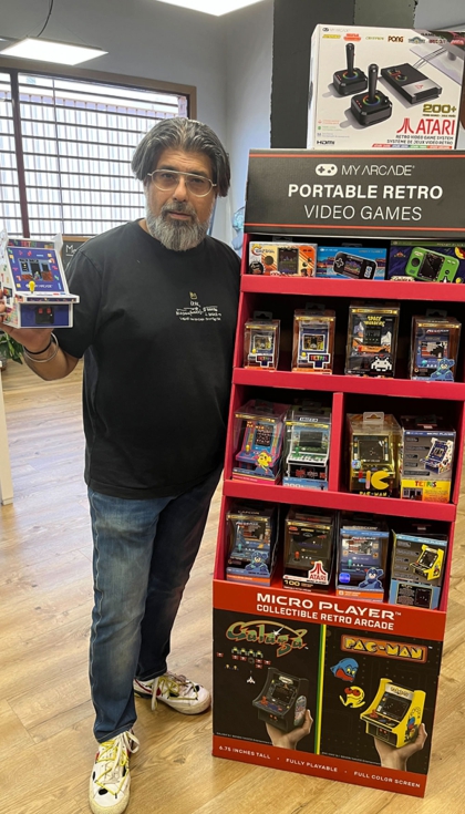 Naresh Chugani, CEO y fundador de Shine Star, fund� Shine Star en 1991