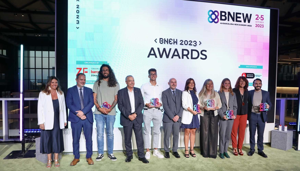 Foto de familia de los Premios a las Mejores Startups de BNEW 2023