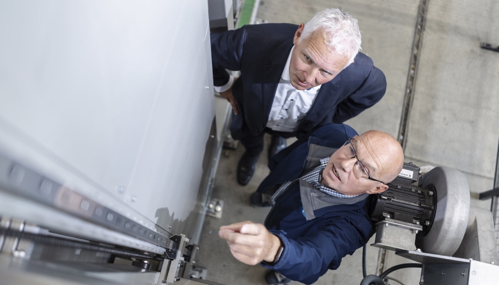 Stefan Lennartz (derecha) aprecia que las guas Franke no requieran de mantenimiento y que su durabilidad sea tan alta. Foto: Franke GmbH...