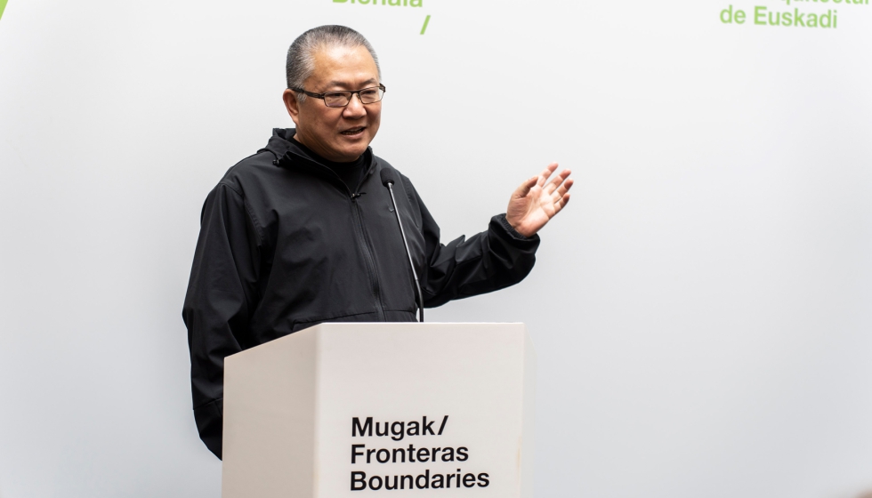 El arquitecto chino Wang Shu, durante su intervencin en la inauguracin de Mugak/