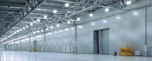 gloria Agacharse Sabio Soluciones LED para usos industriales exteriores e interiores - Almacenaje  y logística
