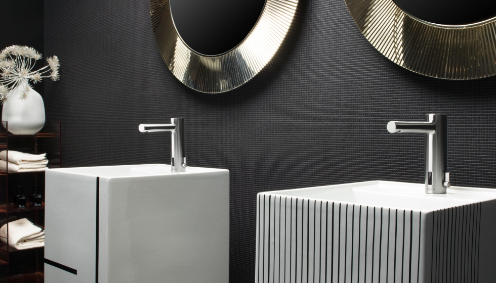 El sistema Laufen Smart Bathroom cuenta con su propia App sanitaria SmartControl que digitaliza y simplifica la gestin de agua en edificios...
