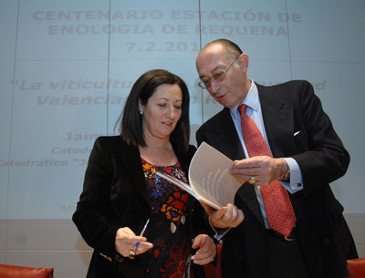 Maritina Hernndez resalt la contribucin de esta estacin enolgica a la evolucin del sector vincola valenciano