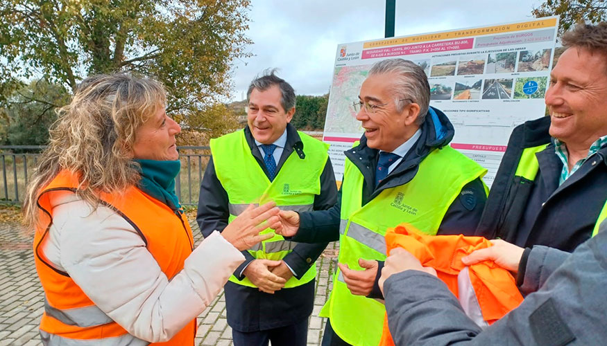 La Junta de Castilla y Len est comprometida con la movilidad sostenible, bien a travs de inversiones como la que hemos visitado hoy aqu...