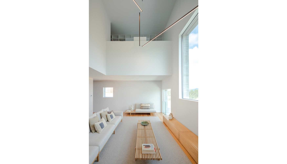 Sticks permite crear esculturas lineales flotantes