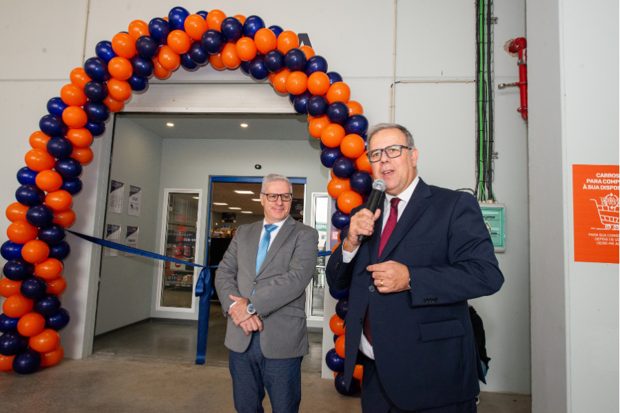 A abertura da loja cash&carry faz parte do plano de expanso da sua rea de convenincia