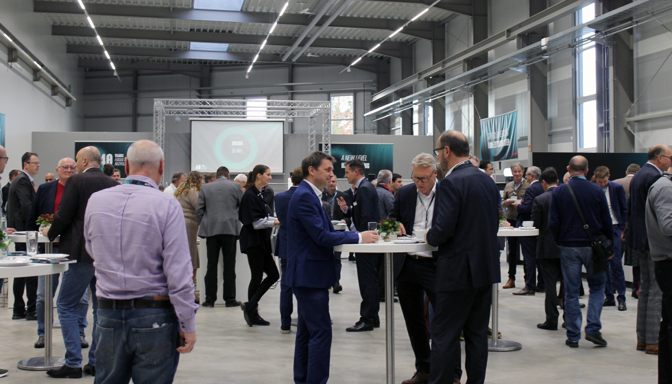 Sala de eventos Gneuss Technology en la sede de la empresa en Bad Oeynhausen
