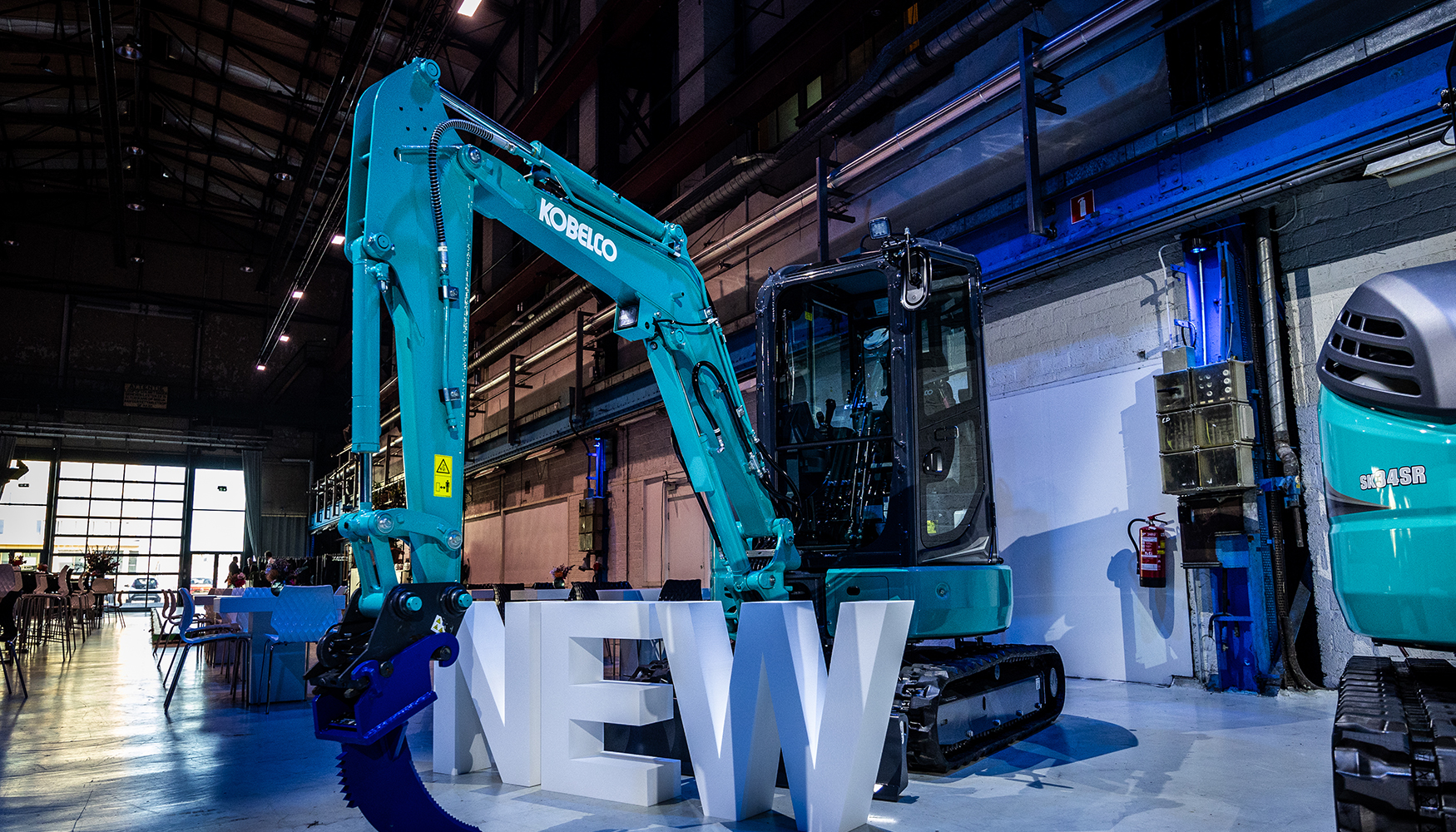 Nueva miniexcavadora Kobelco SK26SR-7