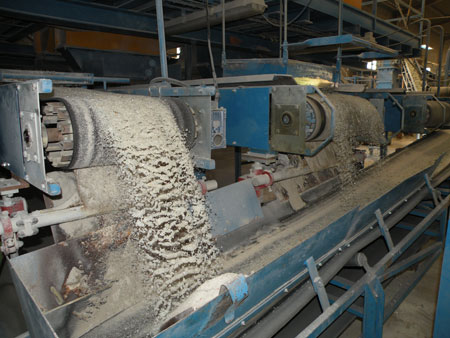 Machines crushed glass in different sizes to be able to extract, for example, metal elements