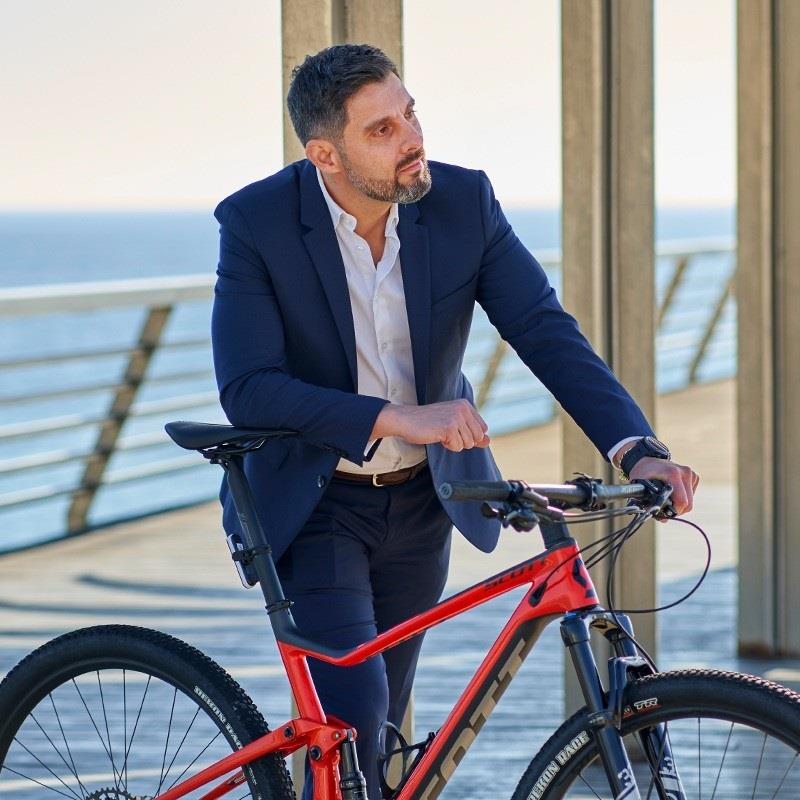 Jos Julio Becerril, CEO de All In Biking