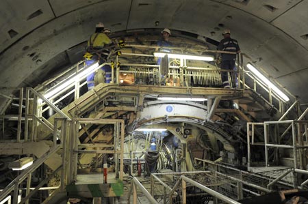 La tuneladora empleada para la perforacin del tnel tiene una longitud de 125,6 metros, con un dimetro de excavacin de 11,5...