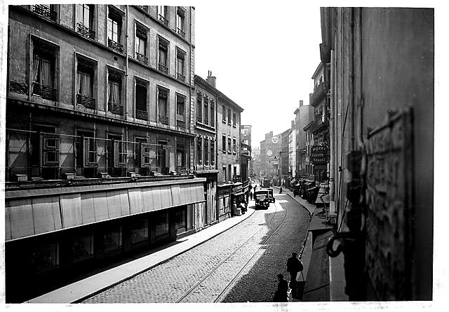 1889  Manufacture dArticles Vlocipdiques Idoux et Chanel (MAVIC) en Lyon, France por Charles Idoux et Lucien Chanel