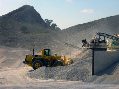 Part of the waste that is generated in the production of aggregates are reemplean as filler in the refurbishment of the land...