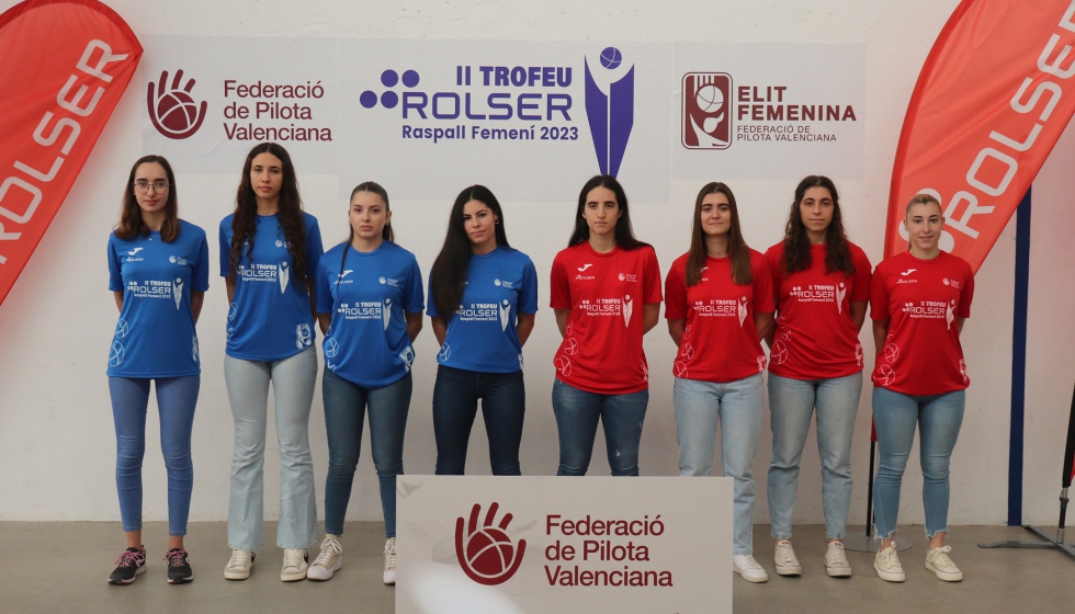Representacin de las jugadoras que tomarn parte en el II Trofeu Rolser