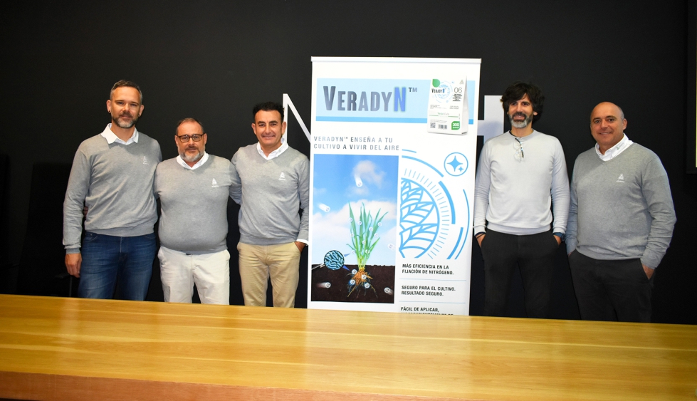 Equipo de Adama Agriculture Espaa asistente en la presentacin de VeradyN en Valladolid