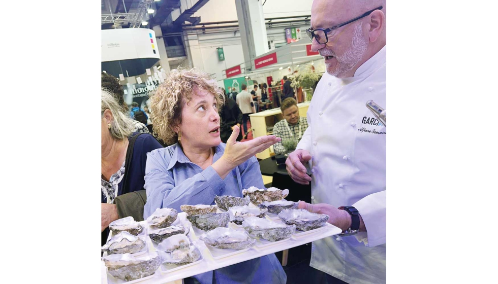 Nria Gustems, directora general de GranBlau, junto al chef ejecutivo Alfonso Tomassoni