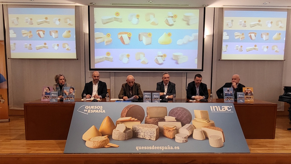 Mesa redonda en la que han intervenido (de izq. a der.): Gema Barcel, Oscar J. Esteban, Jos Carrin, Pedro Razquin, Ignacio Bernez y Manuel Viao...