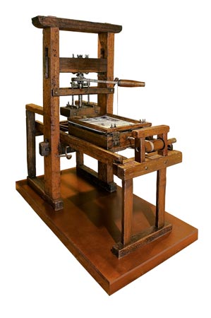 Prensa de imprimir de madera del siglo XVII, una de las piezas de mayor valor histrico de la coleccin