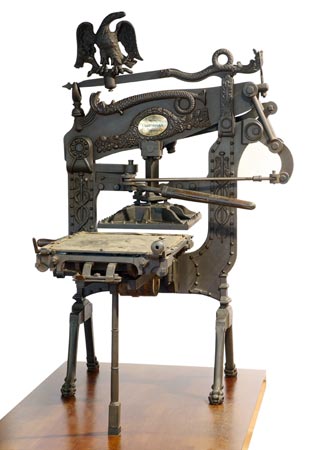 Prensa de imprenta de hierro colado de la marca Columbian, fabricada en 1837